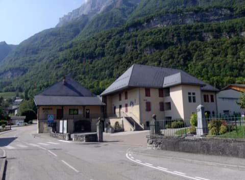 Couvreur Fréterive